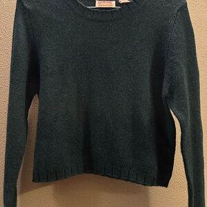 Luxurious Dark Green Crewneck Sweater